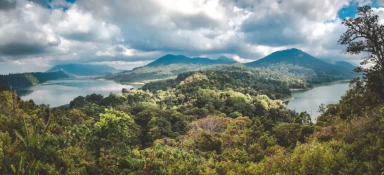 Twin Lakes – Buyan and Tamblingan View
